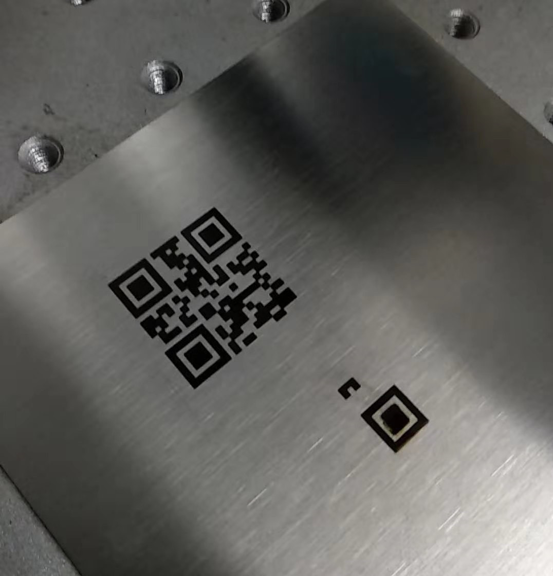 激光打標(biāo)機(jī)打黑不打深的參數(shù)怎么調(diào)？